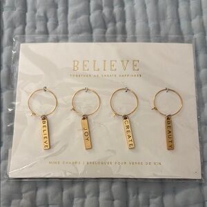 Papyrus Gold Wine Charms Set